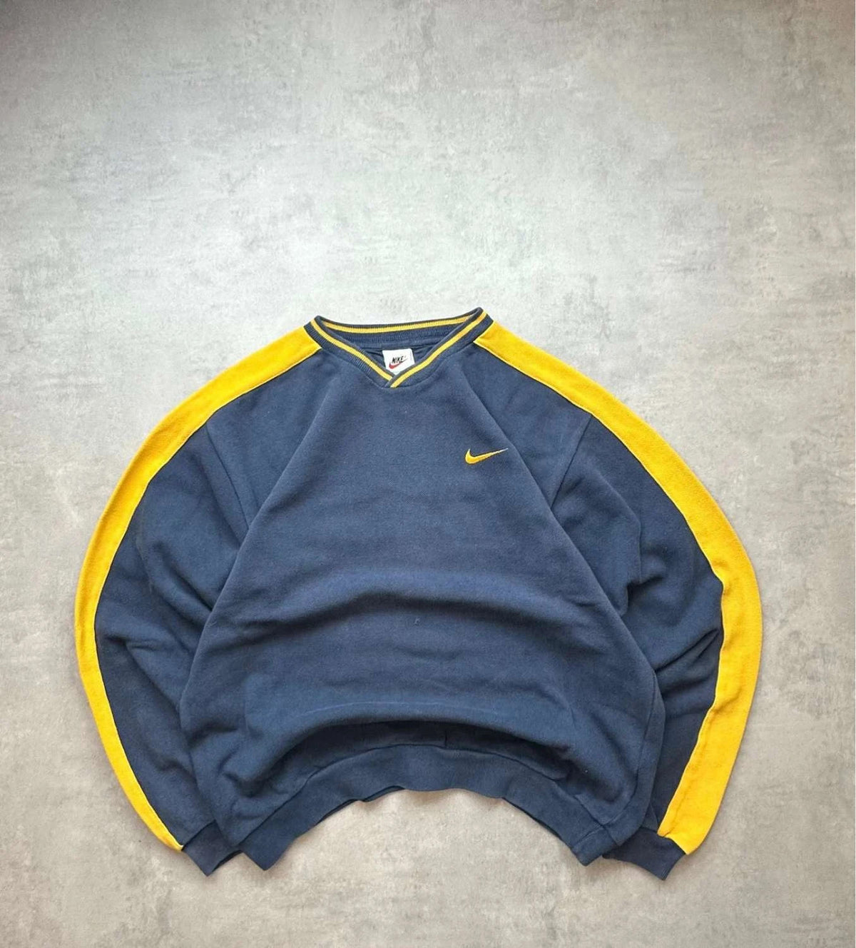 Nike Vintage Y2K Sweat Oversize Bleu Marine & Jaune – Big Swoosh – 90s 00s Streetwear