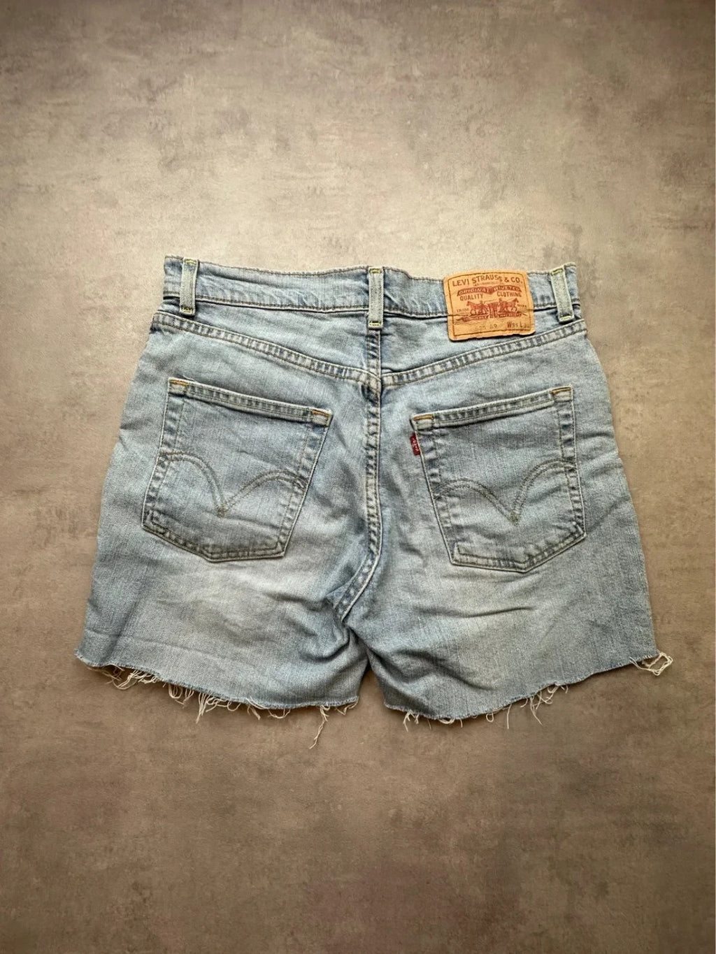 Short en Jean Levi's Vintage Destroy