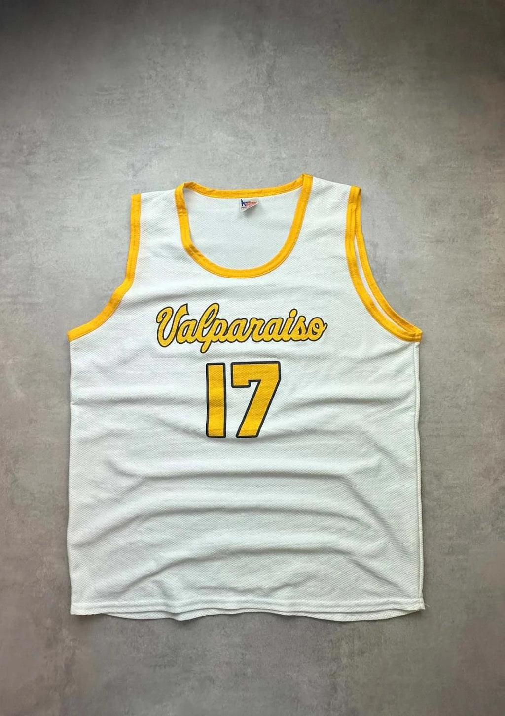 Maillot Basketball Vintage Valparaiso #17 – USA – Blanc & Jaune