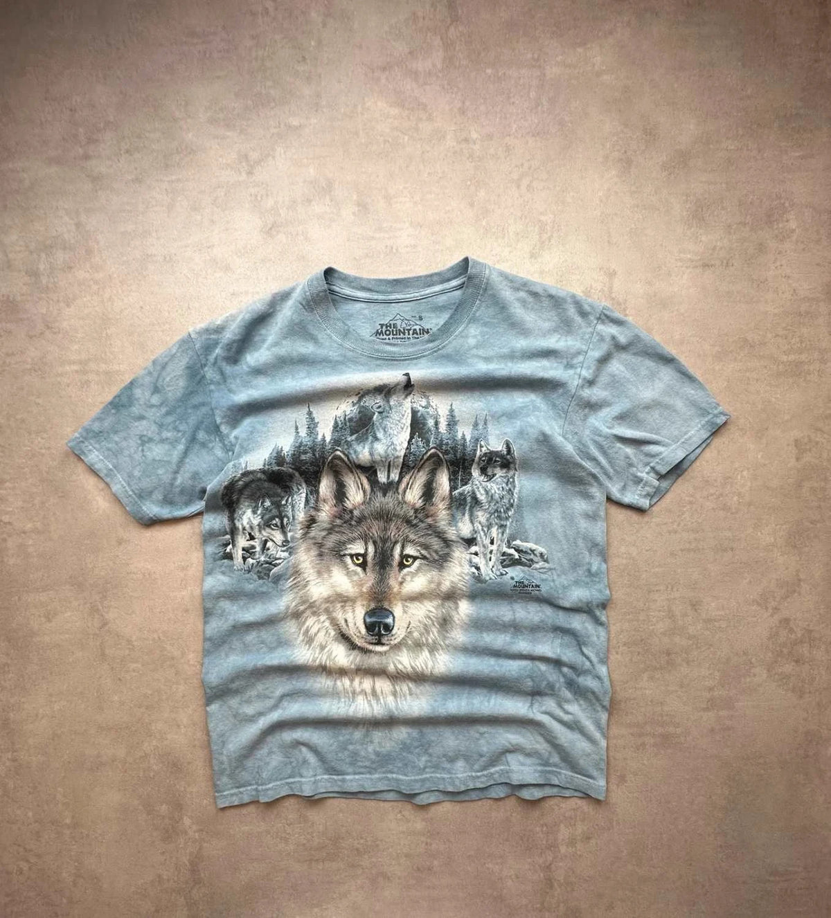 Tee Shirt Vintage Wolf Pack The Mountain Tie-Dye Bleu Gris – Graphic Animal Print Y2K
