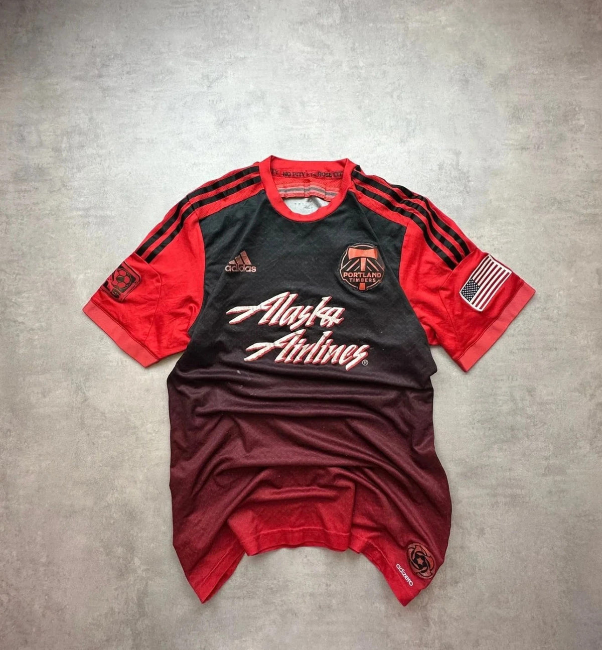 Maillot Adidas Vintage Portland Alaska Airlines – Rouge & Noir