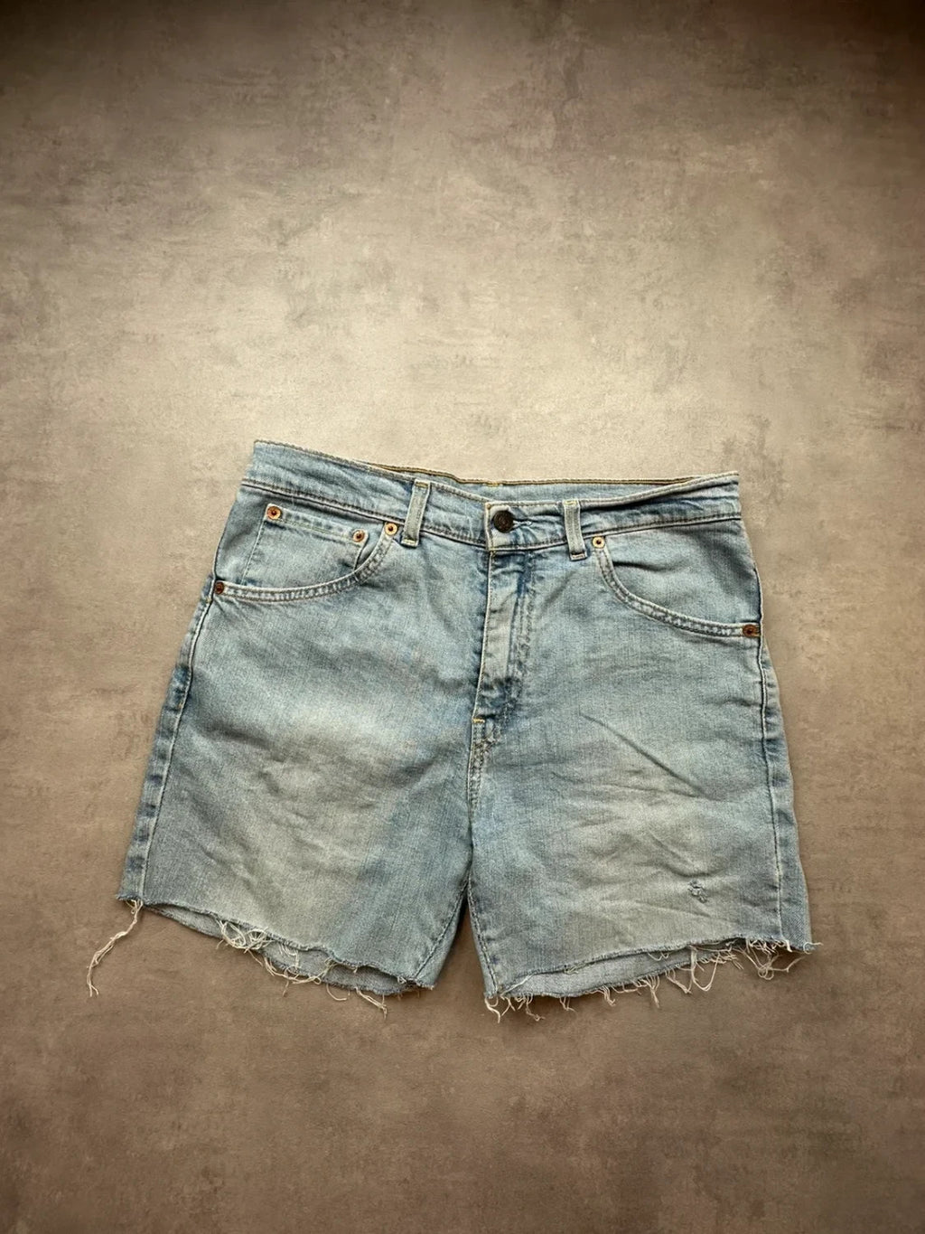 Short en Jean Levi's Vintage Destroy