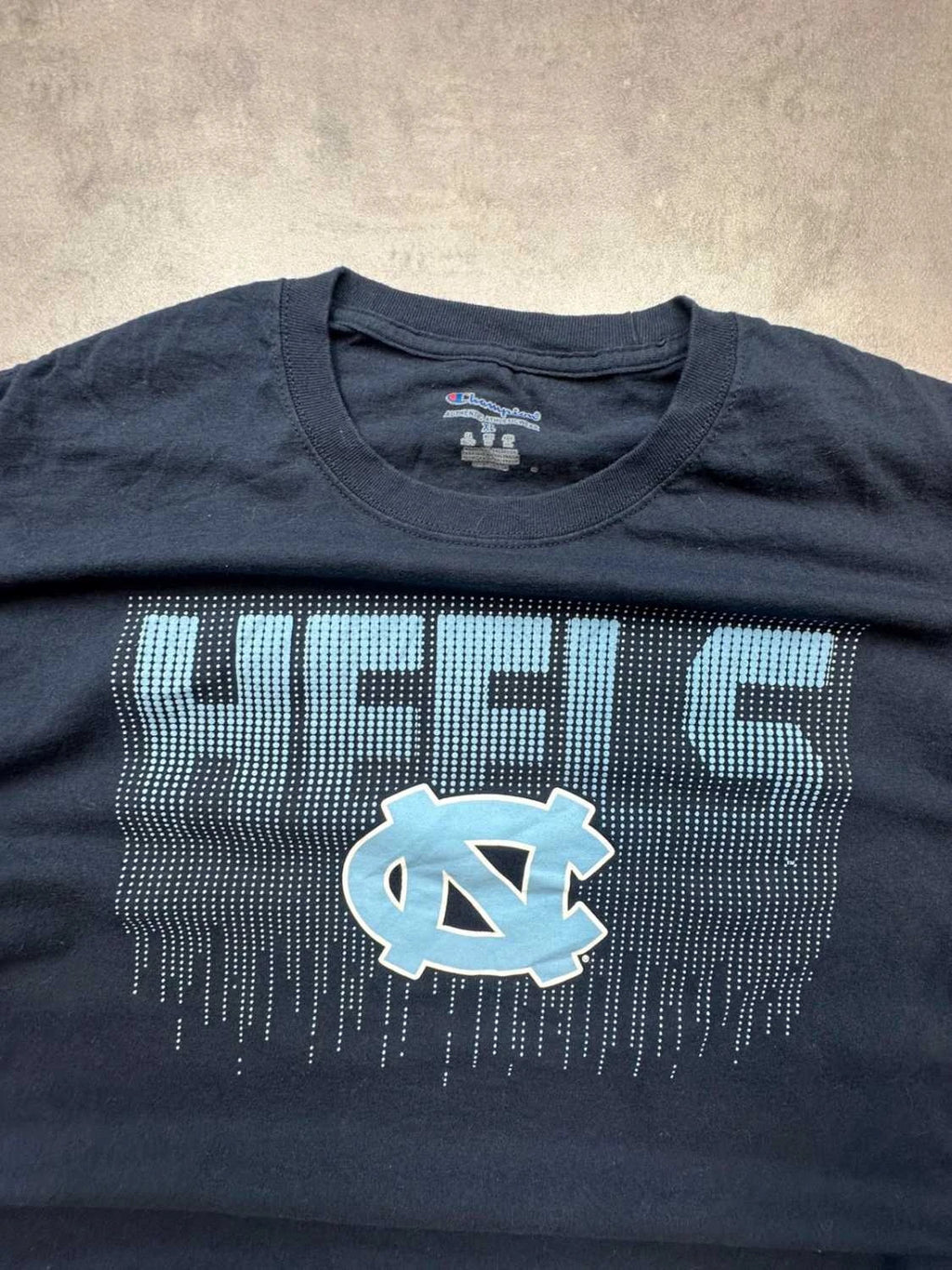 T-Shirt Champion Vintage North Carolina Tar Heels Bleu Foncé