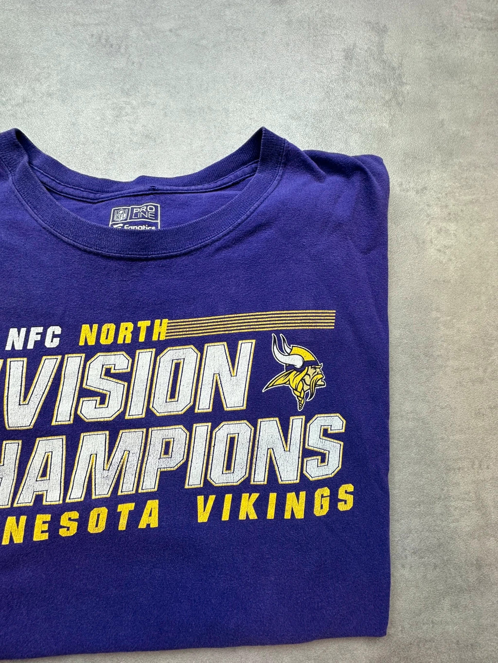 Tee Shirt Vintage Minnesota Vikings NFL 2017 Division Champions – Purple