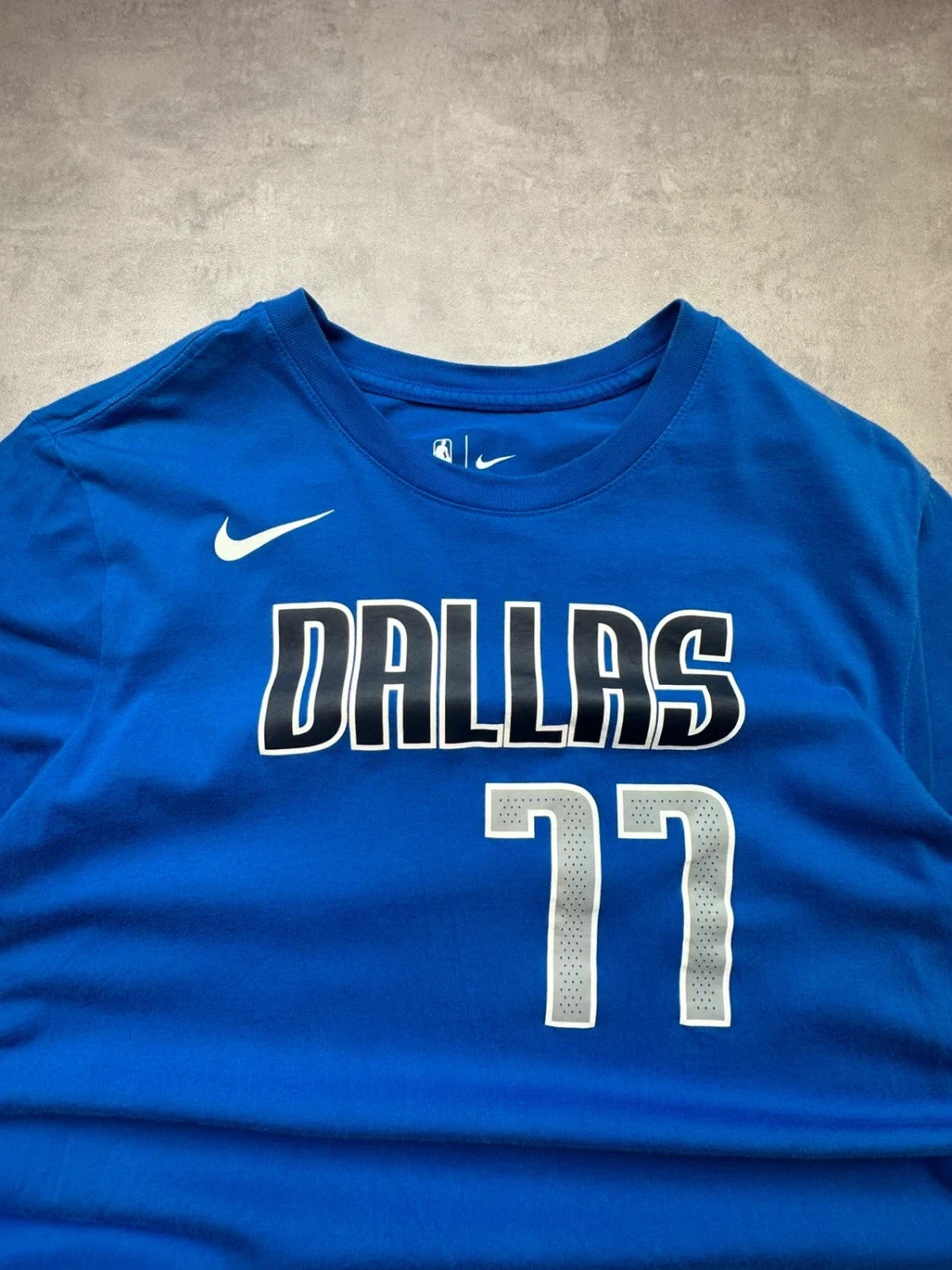 Tee-Shirt Nike Vintage Dallas Mavericks Luka Dončić #77 Bleu