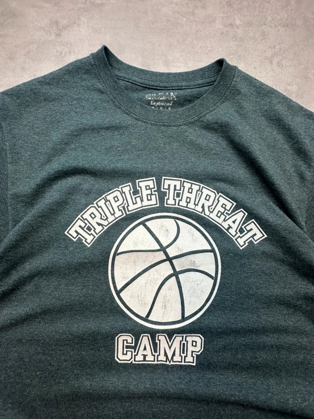 Tee-shirt Basketball Vintage Triple Threat Camp Gris