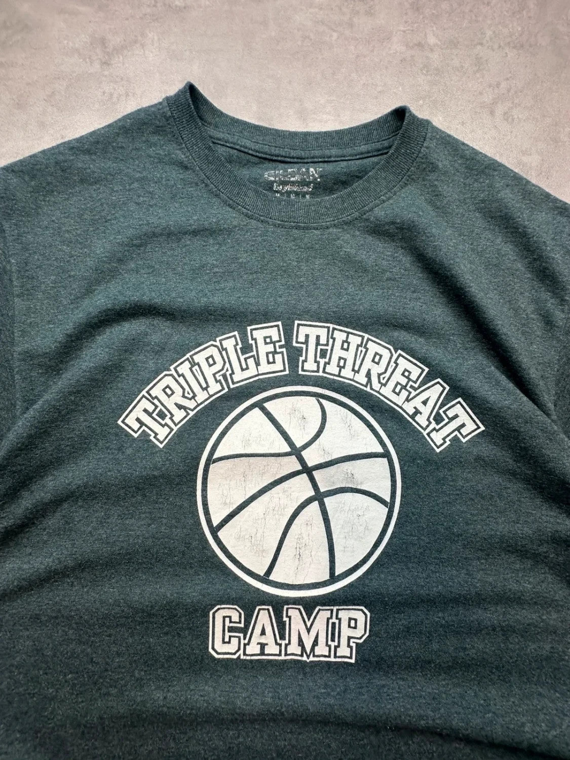 Tee-shirt Basketball Vintage Triple Threat Camp Gris