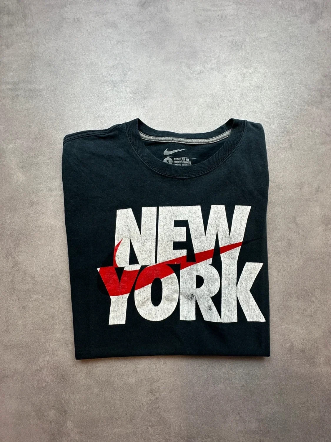 T-Shirt Nike Vintage New York Swoosh Rouge – Noir