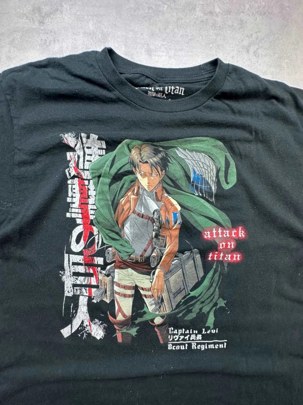 T-Shirt Attack on Titan Vintage – Captain Levi