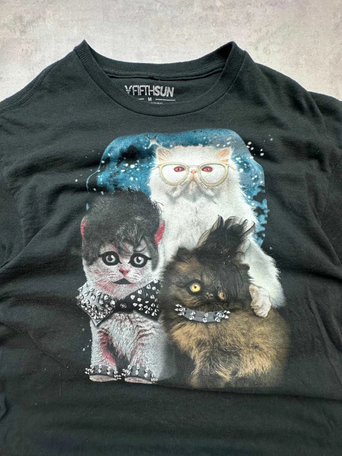 Tee Shirt Vintage Trio de Chats Noir – Graphic Cat Print Y2K 90s Streetwear