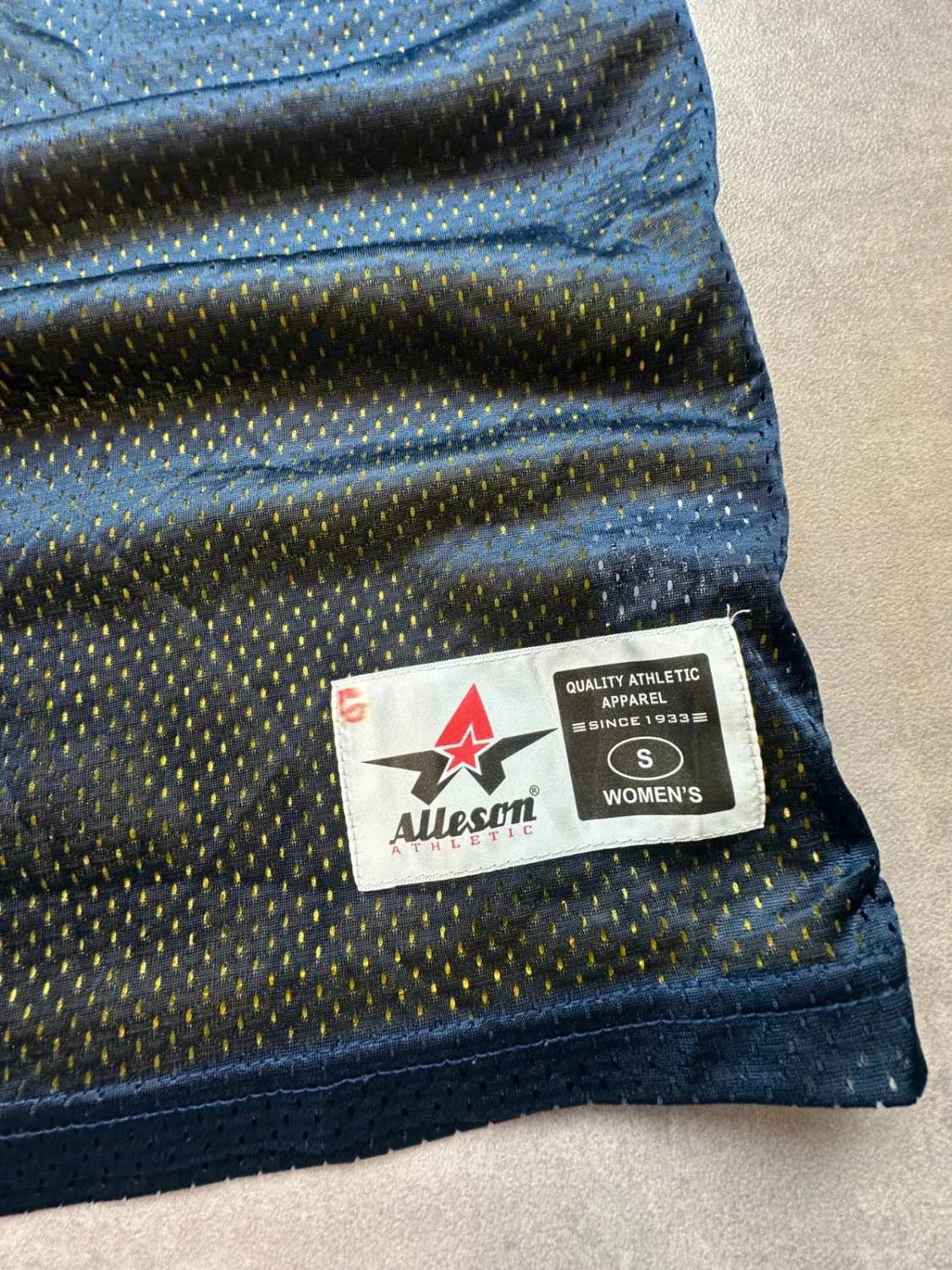 Maillot Basketball Leadership Prep #8 Vintage Noir Jaune – Training Mesh
