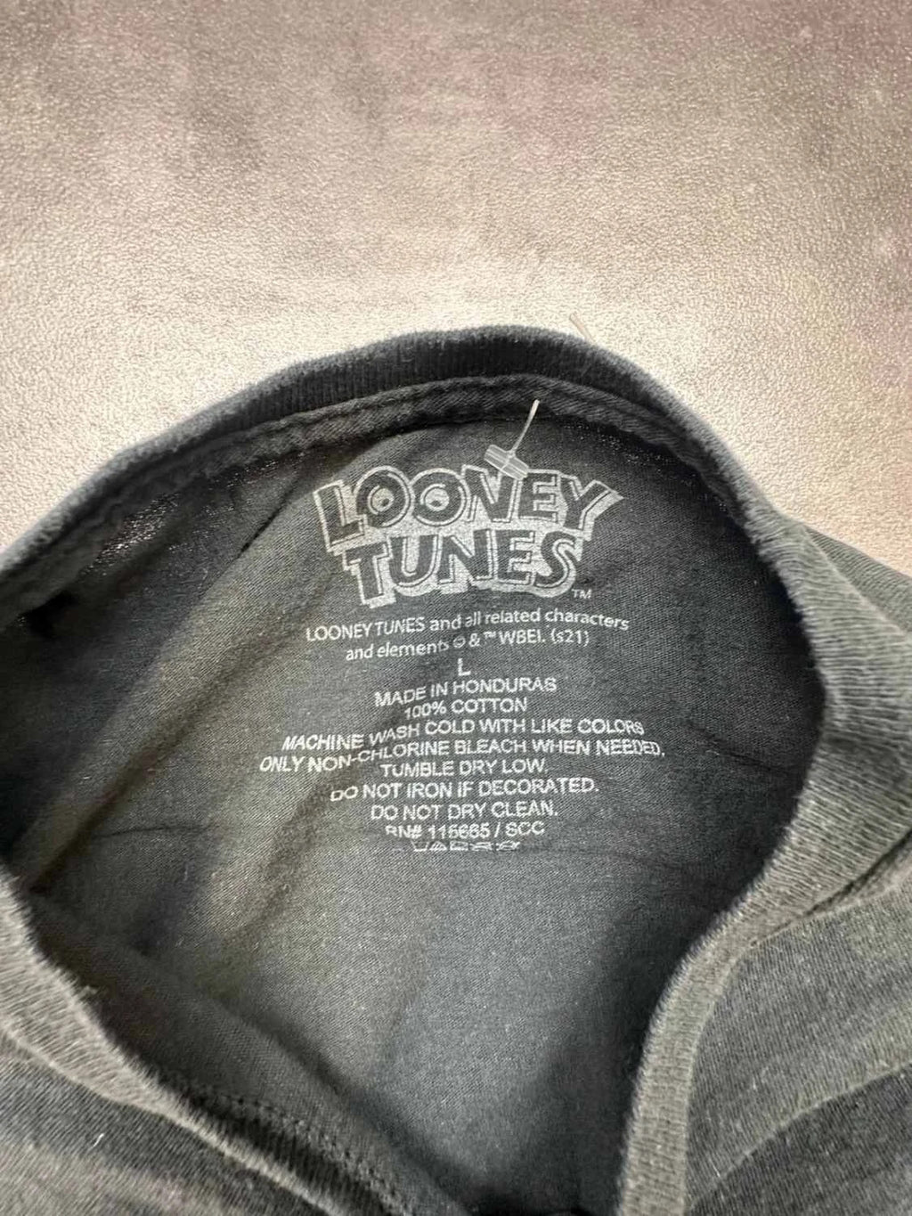 T-Shirt Looney Tunes Vintage “That’s All Folks!” Noir
