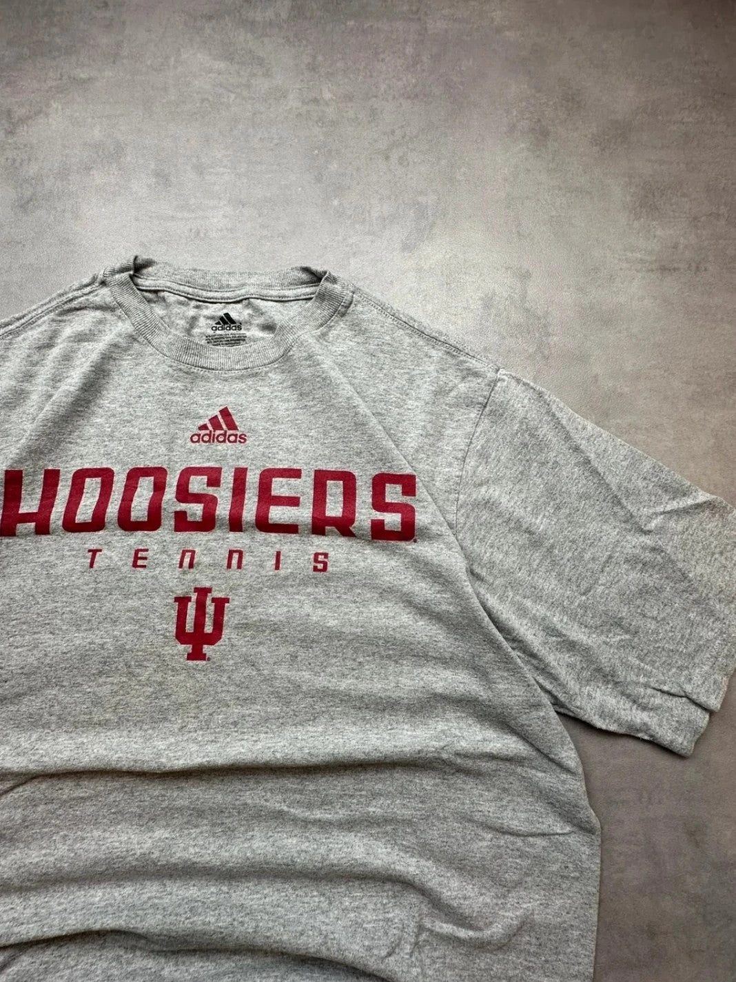 Tee-Shirt Adidas Vintage Hoosiers Tennis Gris – Sportswear US