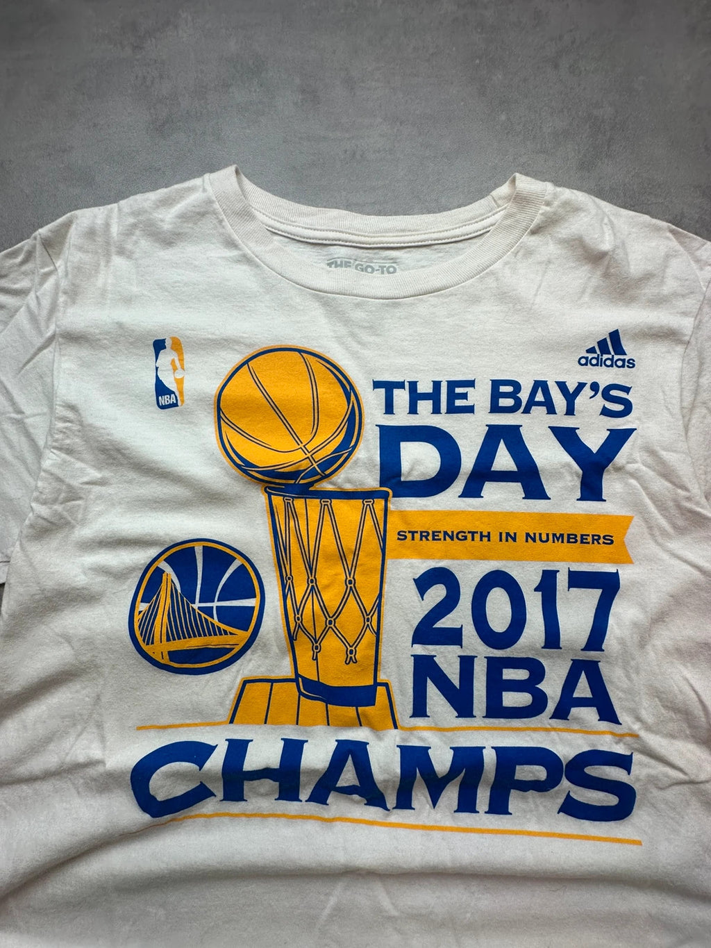 Tee-shirt Adidas NBA Vintage The Bay's Day Blanc