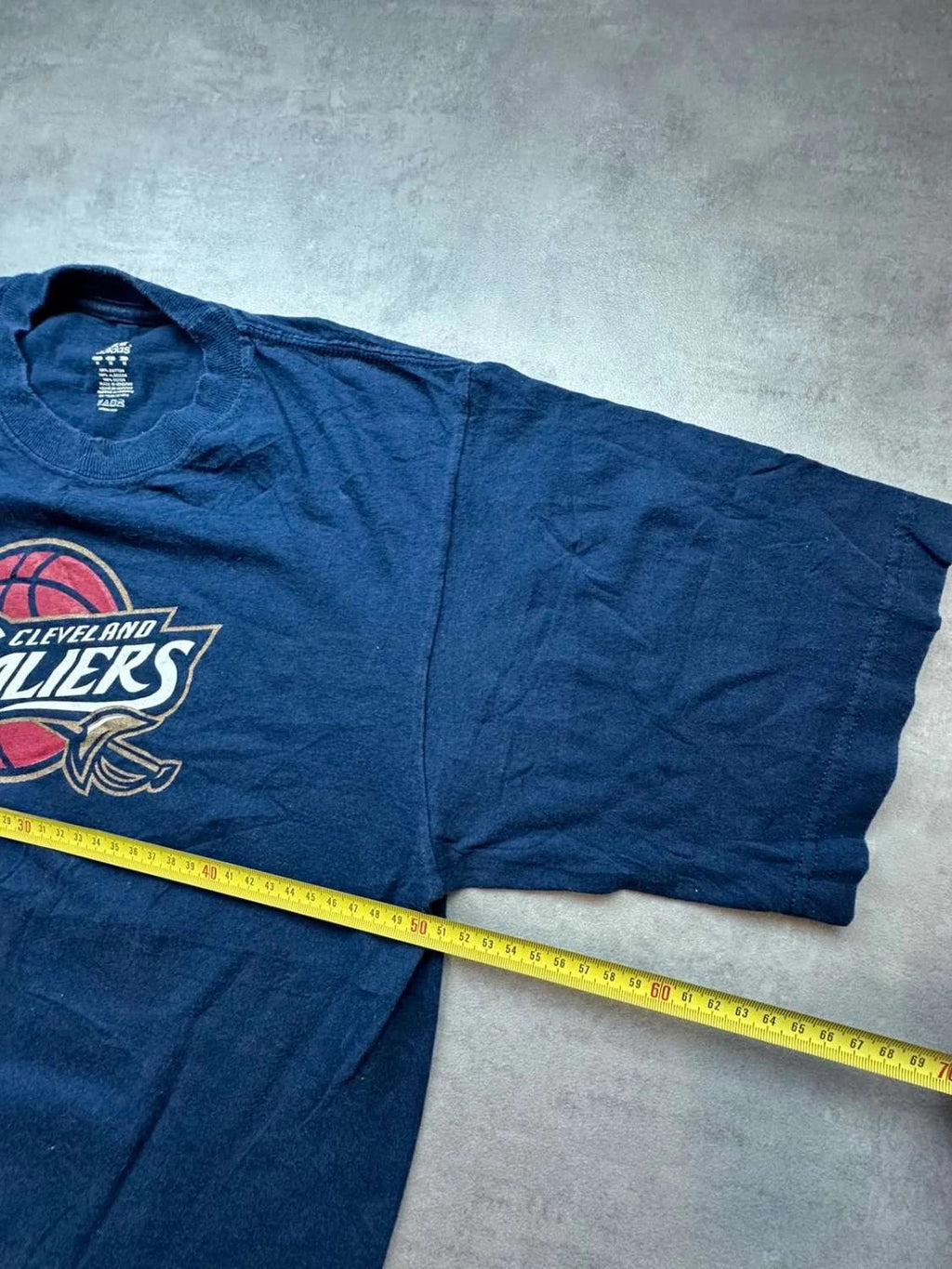 T-Shirt Adidas Cleveland Cavaliers Vintage 2010s