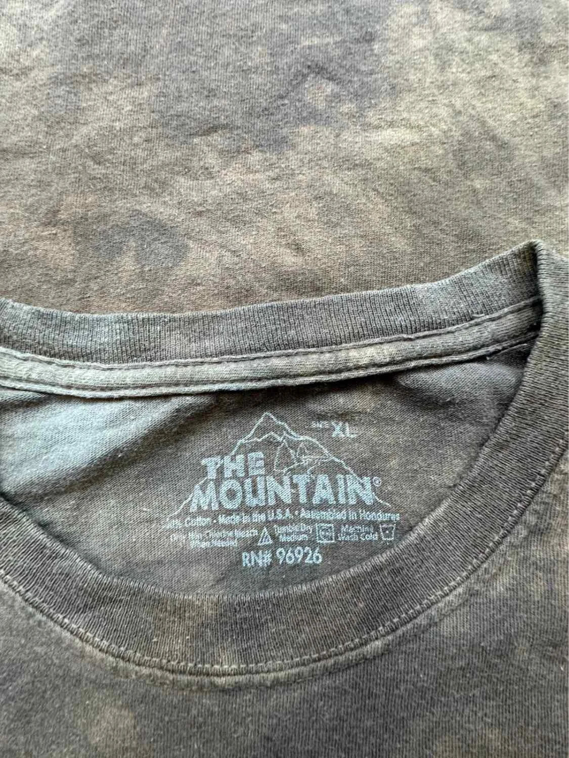 The Mountain Vintage Made in USA Big Cats All Over Print Cut-Off Tee Y2K Rare