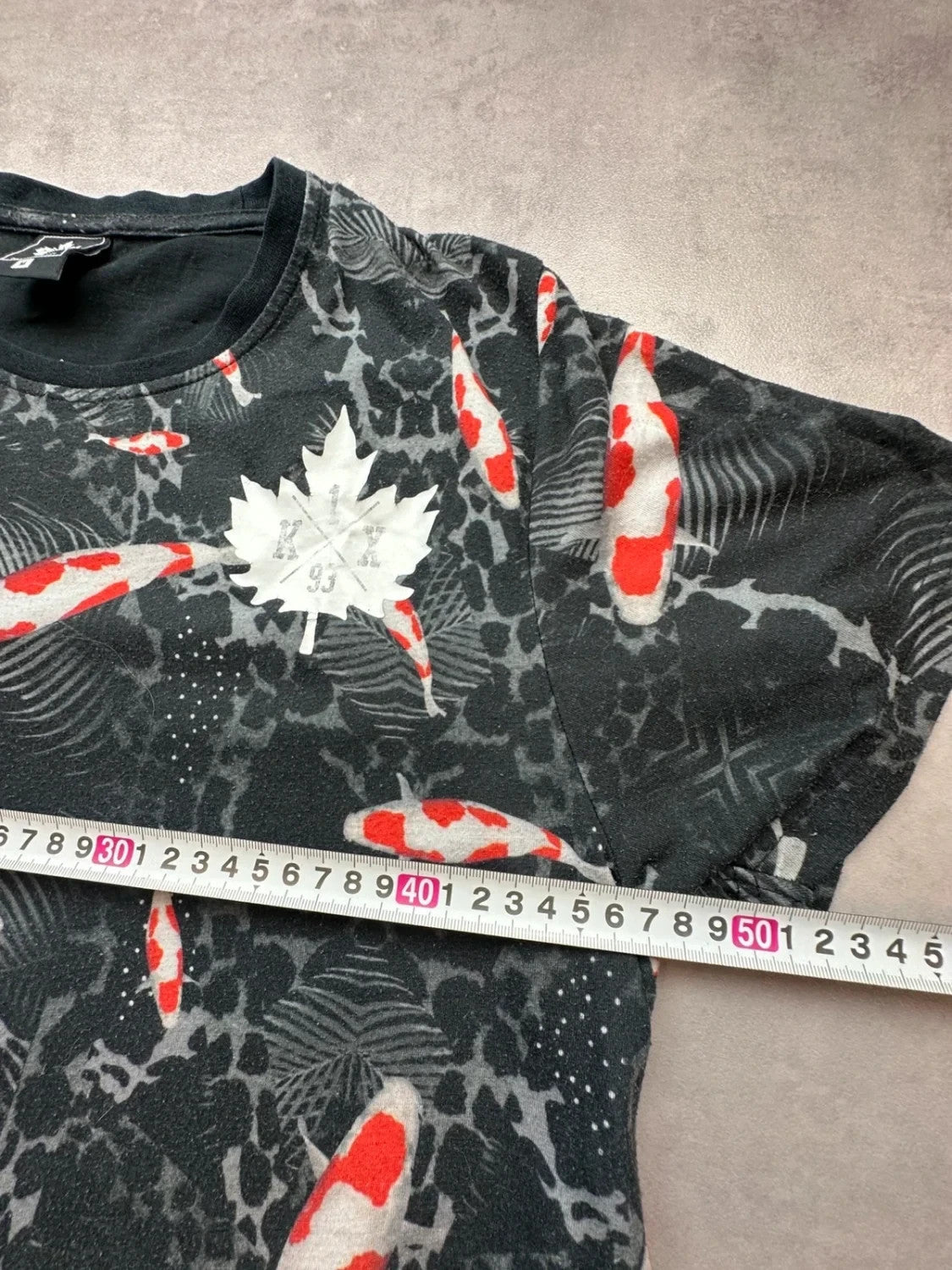 Tee-shirt Vintage Canada Koi Fish Noir | Graphic Tee