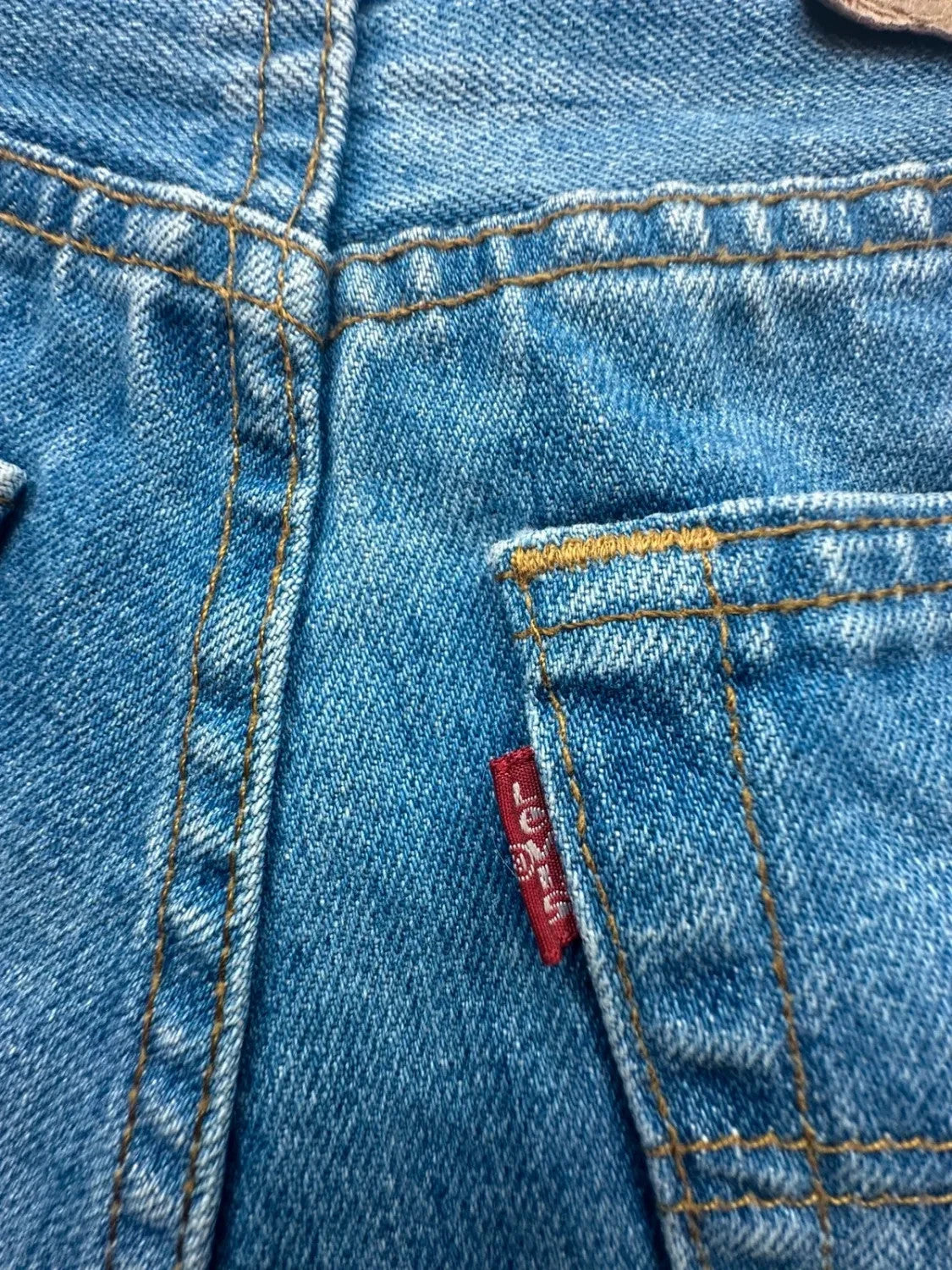 Short en Jean Levi's Vintage Destroy Regular Fit