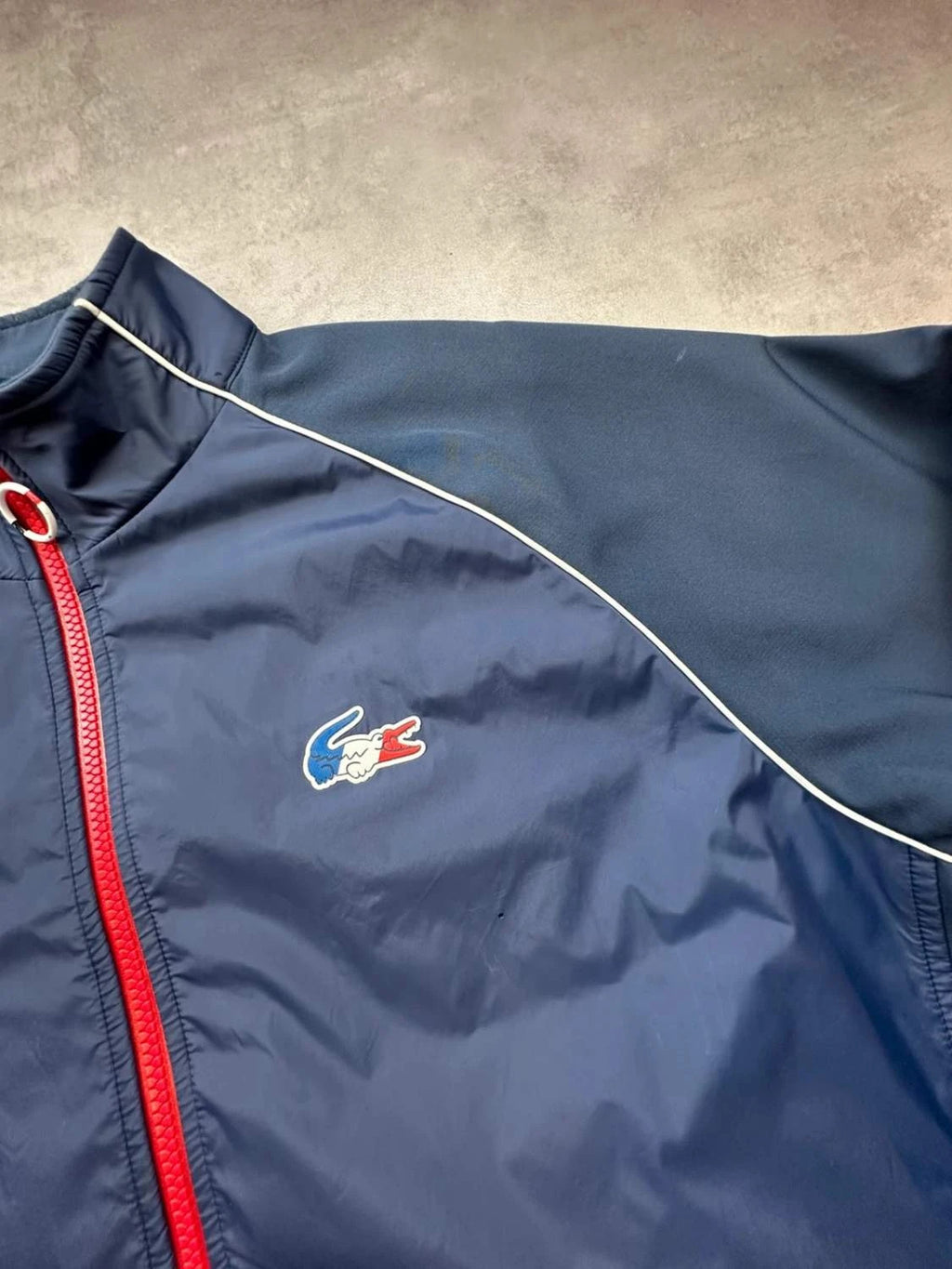Veste Lacoste Équipe de France Olympique Officielle Bleu Marine – Coupe-Vent Sport