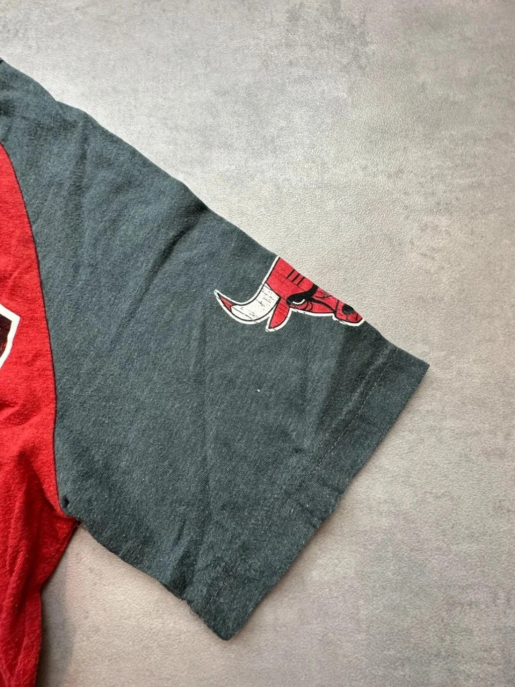 Tee-Shirt NBA Vintage Chicago Bulls Rouge & Gris – Basketball