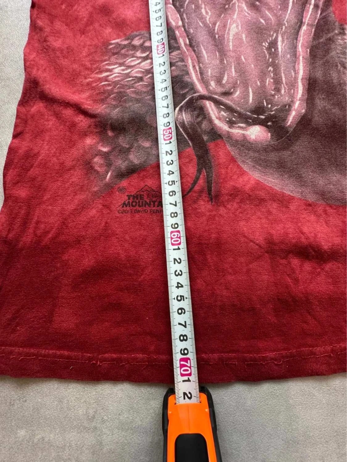 Tee Shirt Vintage The Mountain Snake Print Rouge – Graphic Serpent Y2K 90s Streetwear