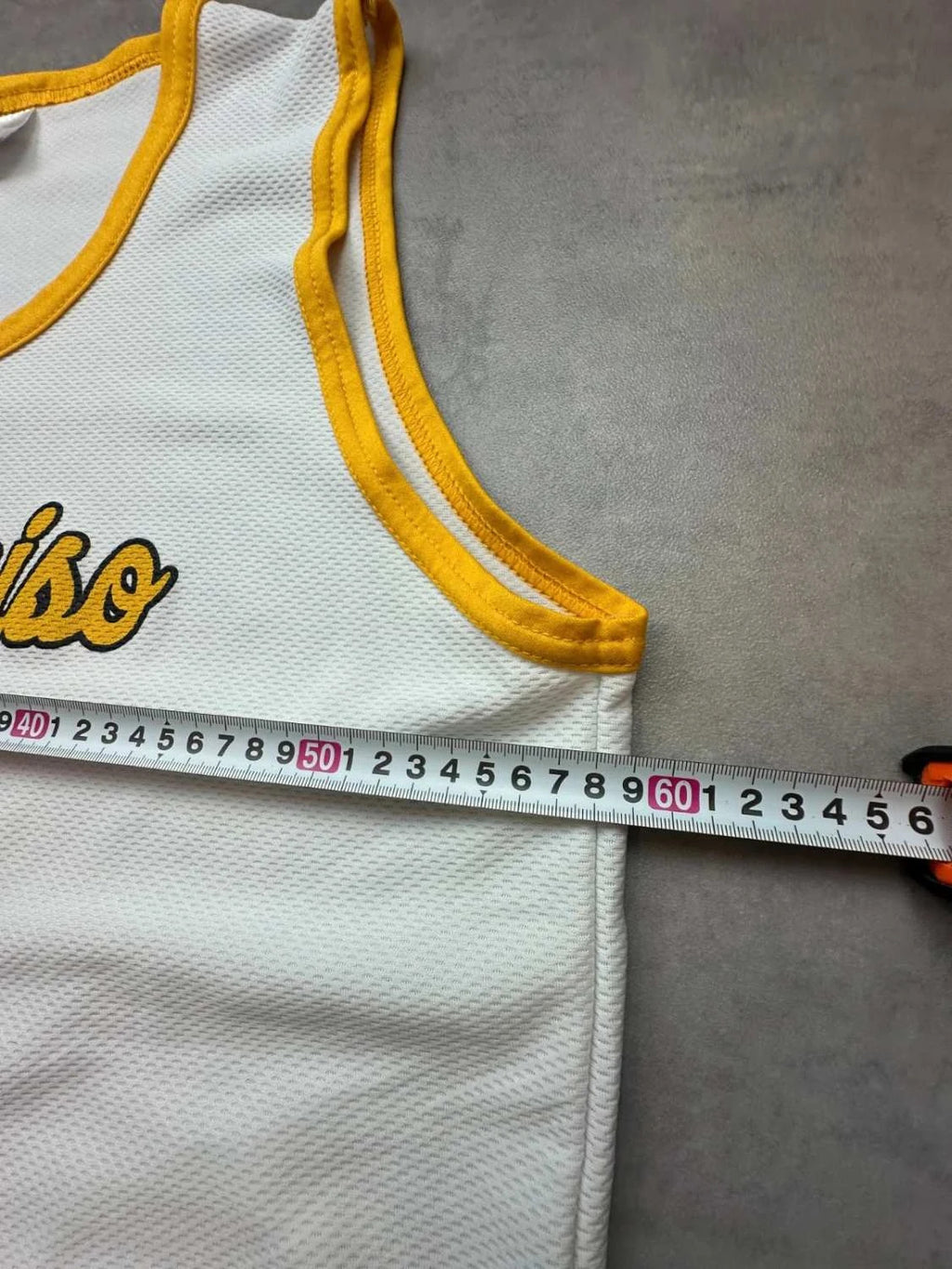 Maillot Basketball Vintage Valparaiso #17 – USA – Blanc & Jaune
