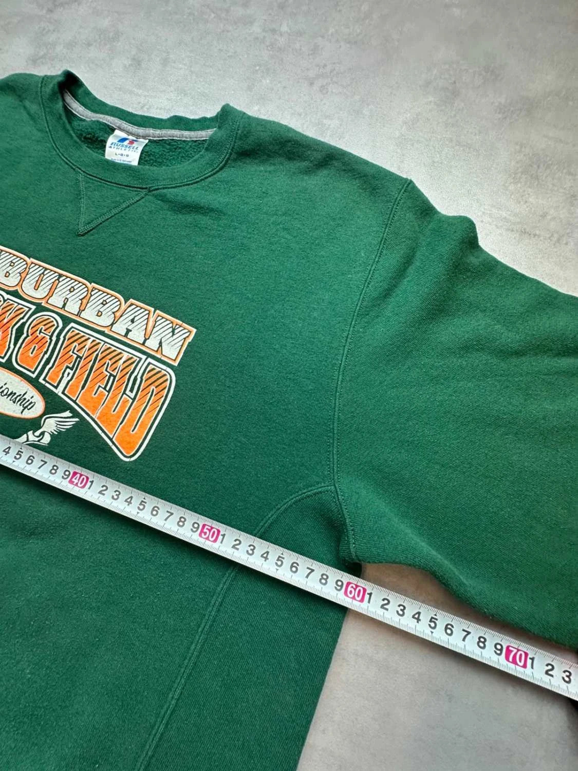 Sweat Russell Athletic Vintage Suburban Track & Field Championship – Vert