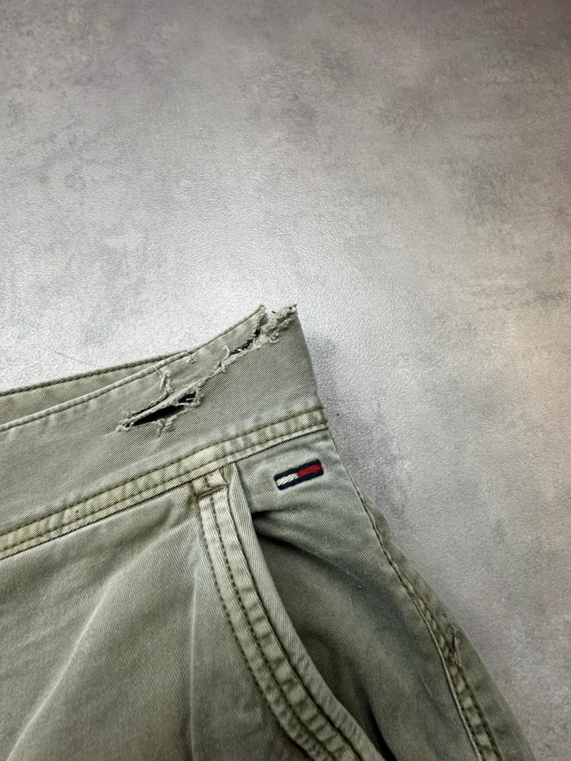 Short Cargo Tommy Hilfiger Vintage Kaki | WellStore Vintage