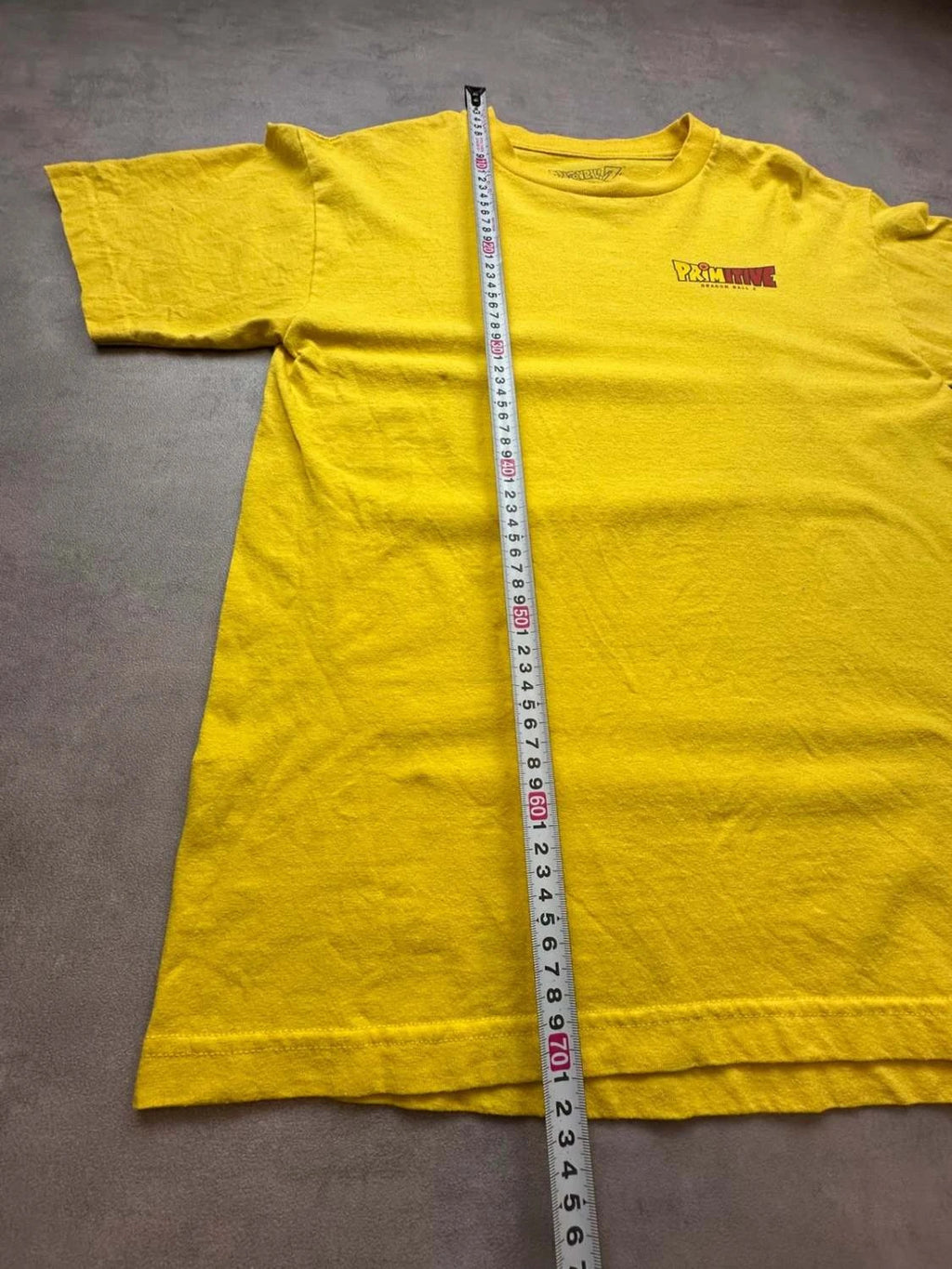 T-Shirt Dragon Ball Z Primitive Goku Graphic Jaune – Y2K