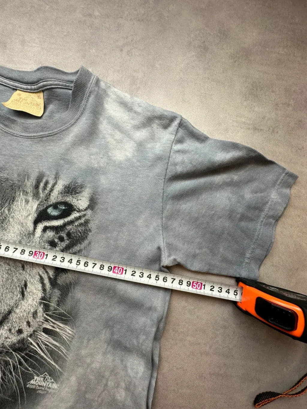 Tee-Shirt Vintage The Mountain Tiger Blanc Gris