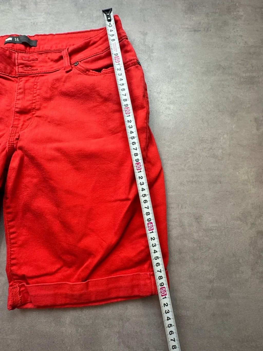 Short Levi's Vintage Rouge en Denim
