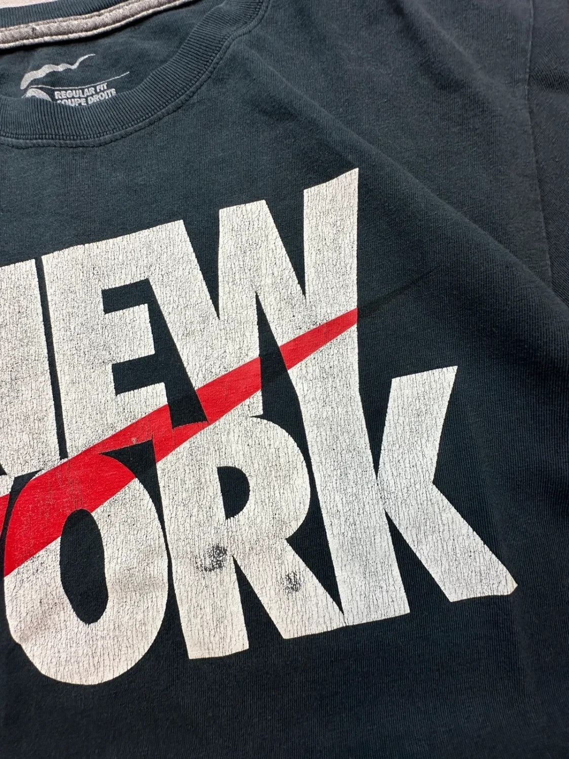 T-Shirt Nike Vintage New York Swoosh Rouge – Noir