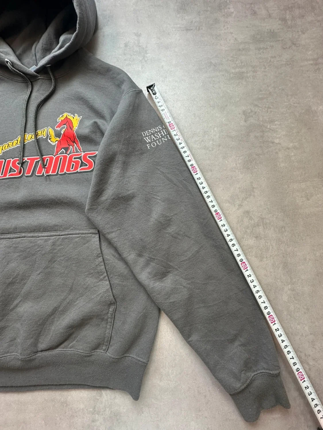 Hoodie Vintage Margaret Cleary Mustangs – Gris Foncé