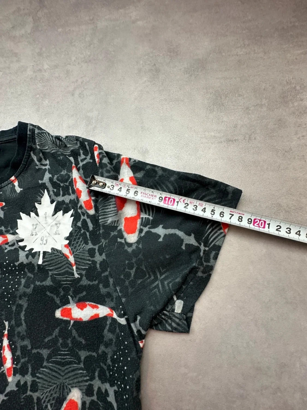 Tee-shirt Vintage Canada Koi Fish Noir | Graphic Tee