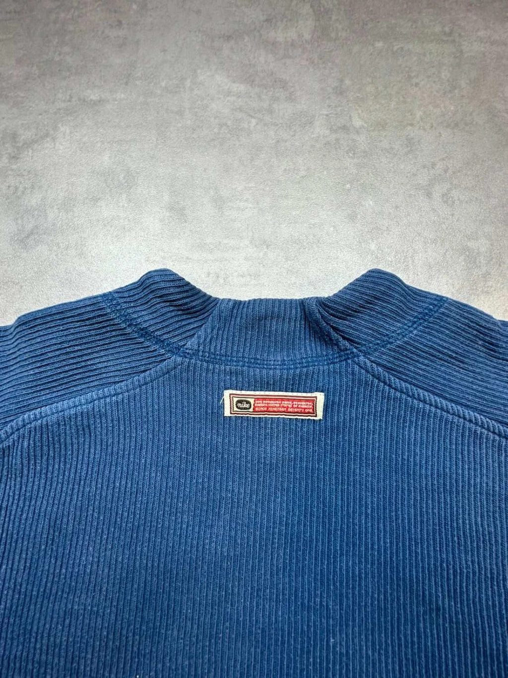 Nike Vintage Y2K Ribbed Crewneck Sweatshirt Bleu – Mini Logo Brodé – 2000s