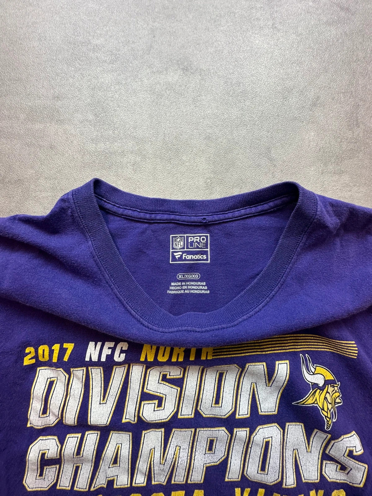 Tee Shirt Vintage Minnesota Vikings NFL 2017 Division Champions – Purple
