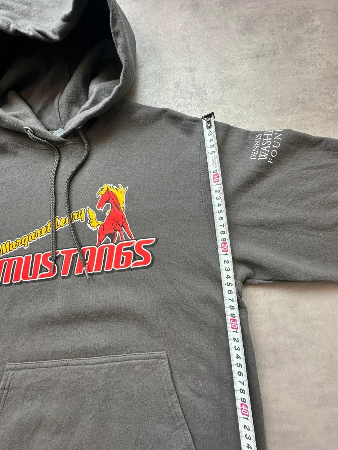 Hoodie Vintage Margaret Cleary Mustangs – Gris Foncé