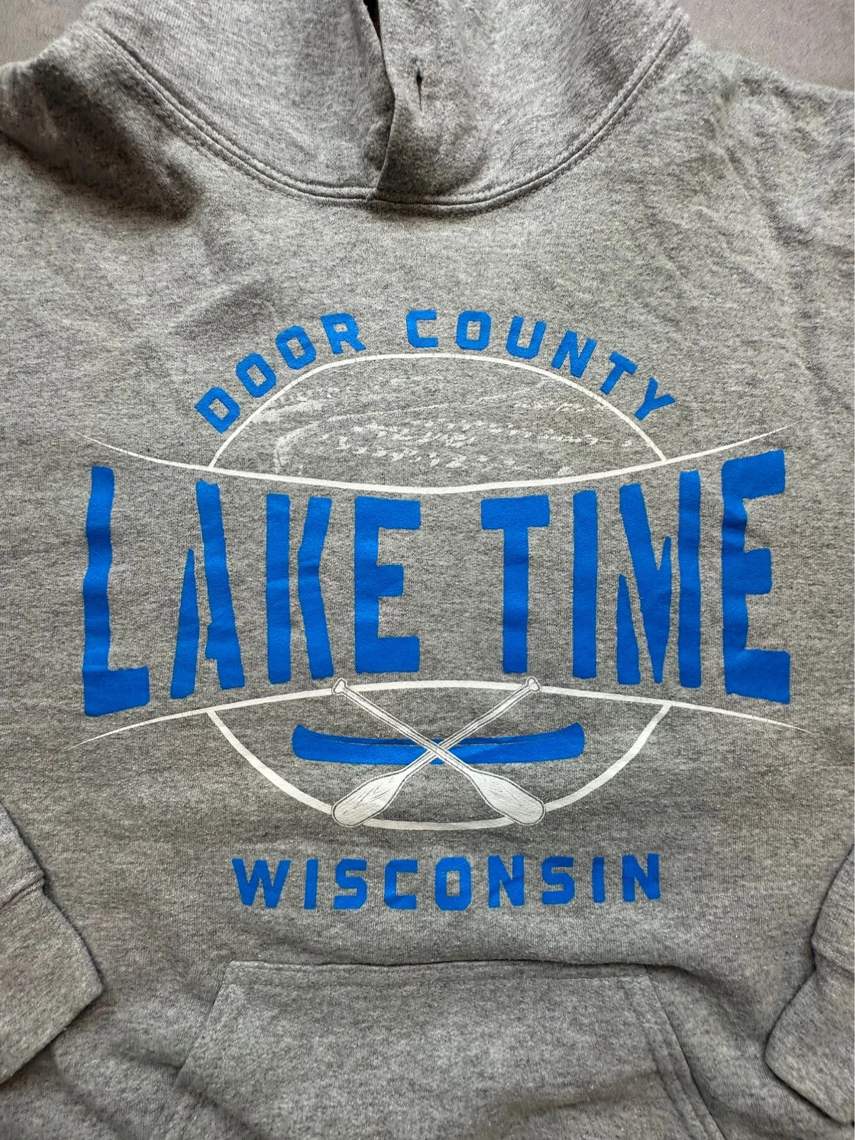 Hoodie Vintage Door County Lake Time Wisconsin – Gris