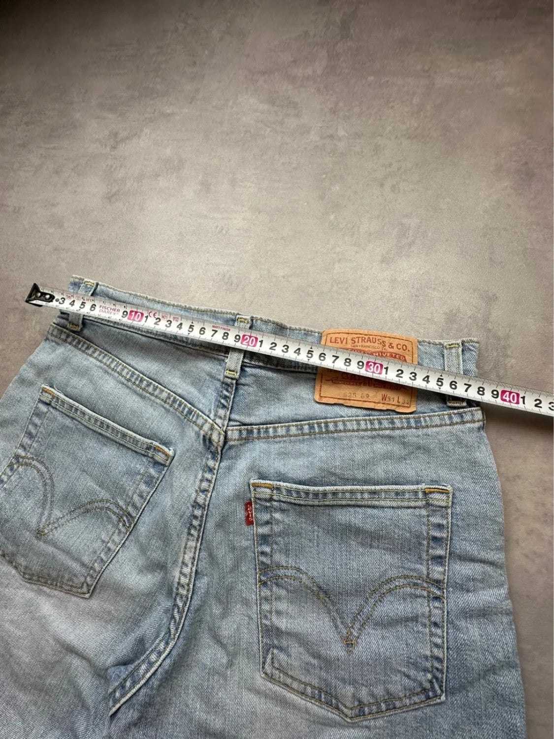 Short en Jean Levi's Vintage Destroy