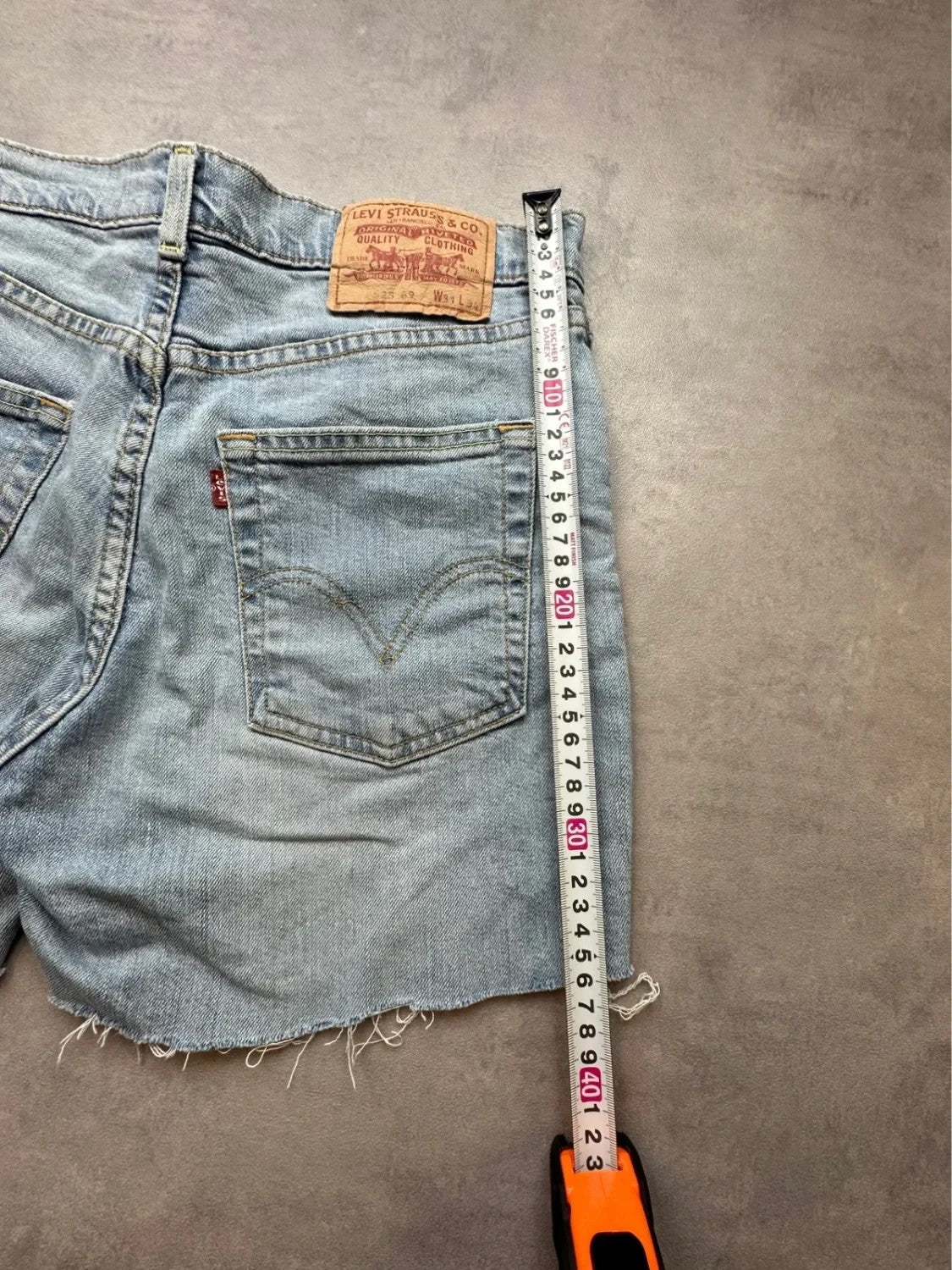 Short en Jean Levi's Vintage Destroy