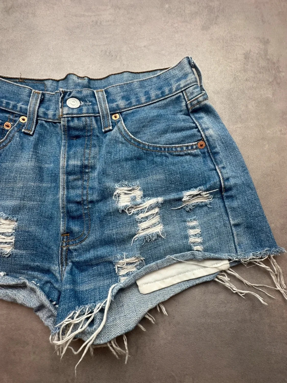 Short en Jean Levi's Vintage Destroy Regular Fit